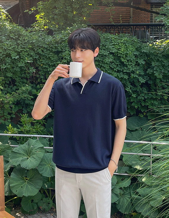 アンロエルポイントオープンカラーニット<br><font style=font-size:11px;color:#595959>M~L(95~105)<*font><br></font>